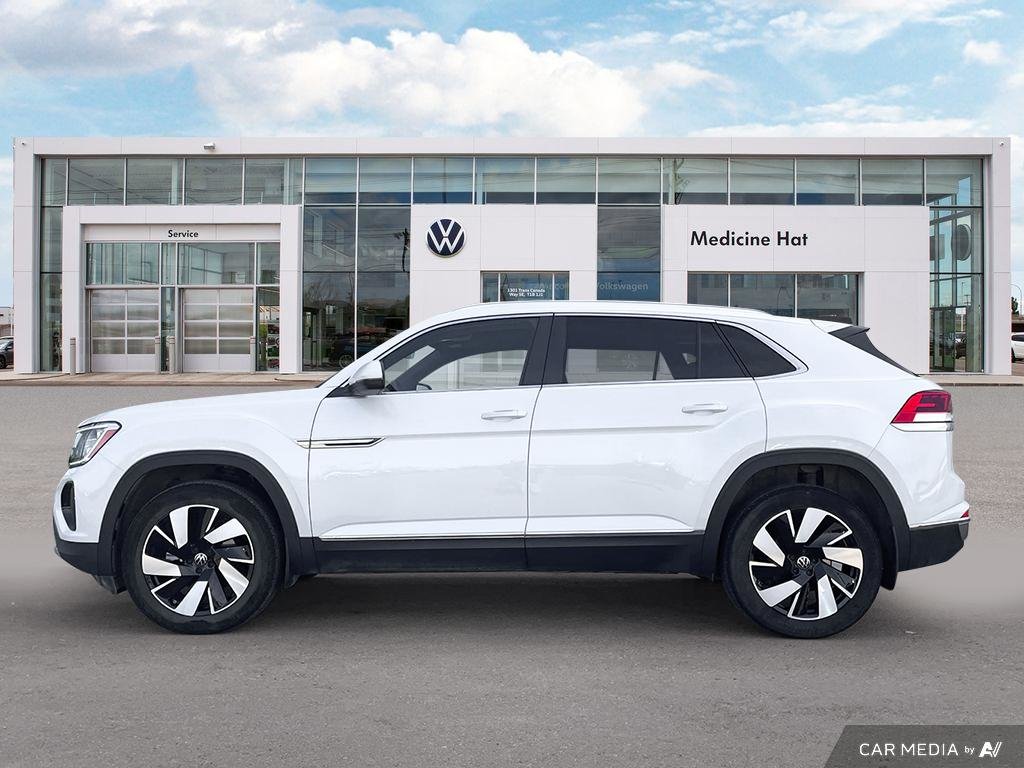 2024 Volkswagen Atlas Cross Sport Highline Bold Style. Premium Comfort. The 2024 Atlas Cross Sport Highline Awaits.