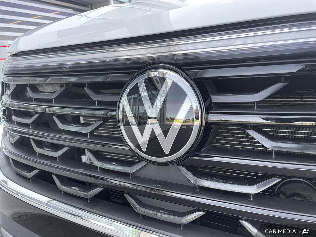 2024 Volkswagen Atlas Cross Sport Highline Bold Style. Premium Comfort. The 2024 Atlas Cross Sport Highline Awaits.