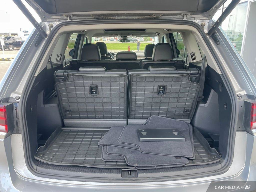 2024 Volkswagen Atlas Execline Luxury, Power, and Versatility — Elevated.