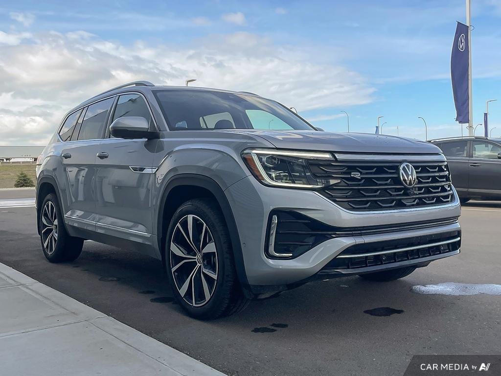 2024 Volkswagen Atlas Execline Luxury, Power, and Versatility — Elevated.