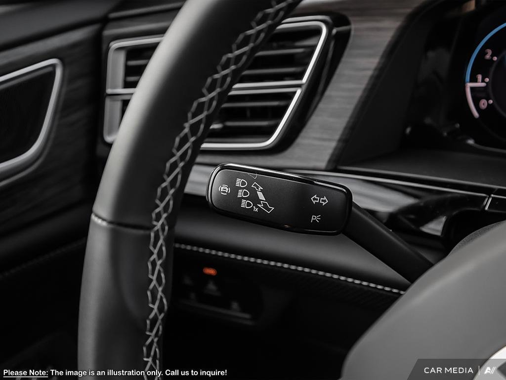 2025 Volkswagen Atlas Highline 4Motion - Black on Black!