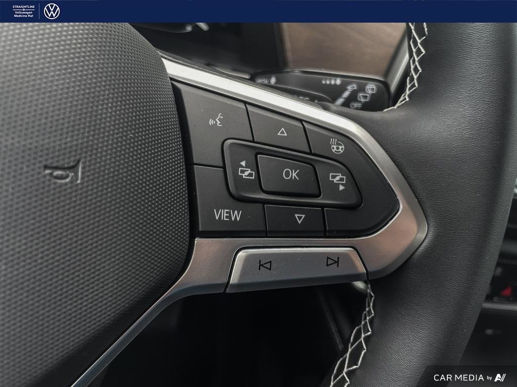 2025 Volkswagen Atlas Comfortline Spacious 7-seater SUV with power, tech, and AWD.
