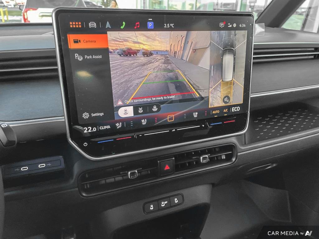 2025 Volkswagen ID. Buzz 1st Edition 4MOTION Dimmable Panoramic Roof!