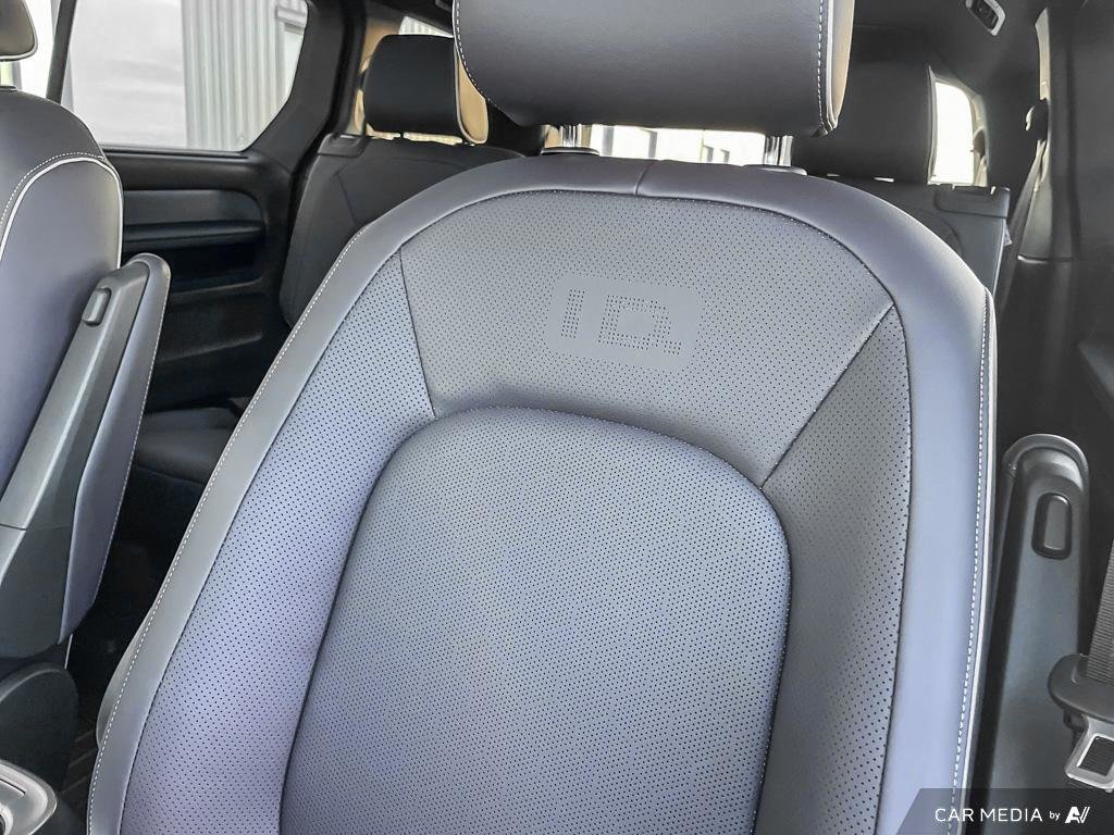 2025 Volkswagen ID. Buzz 1st Edition 4MOTION Dimmable Panoramic Roof!