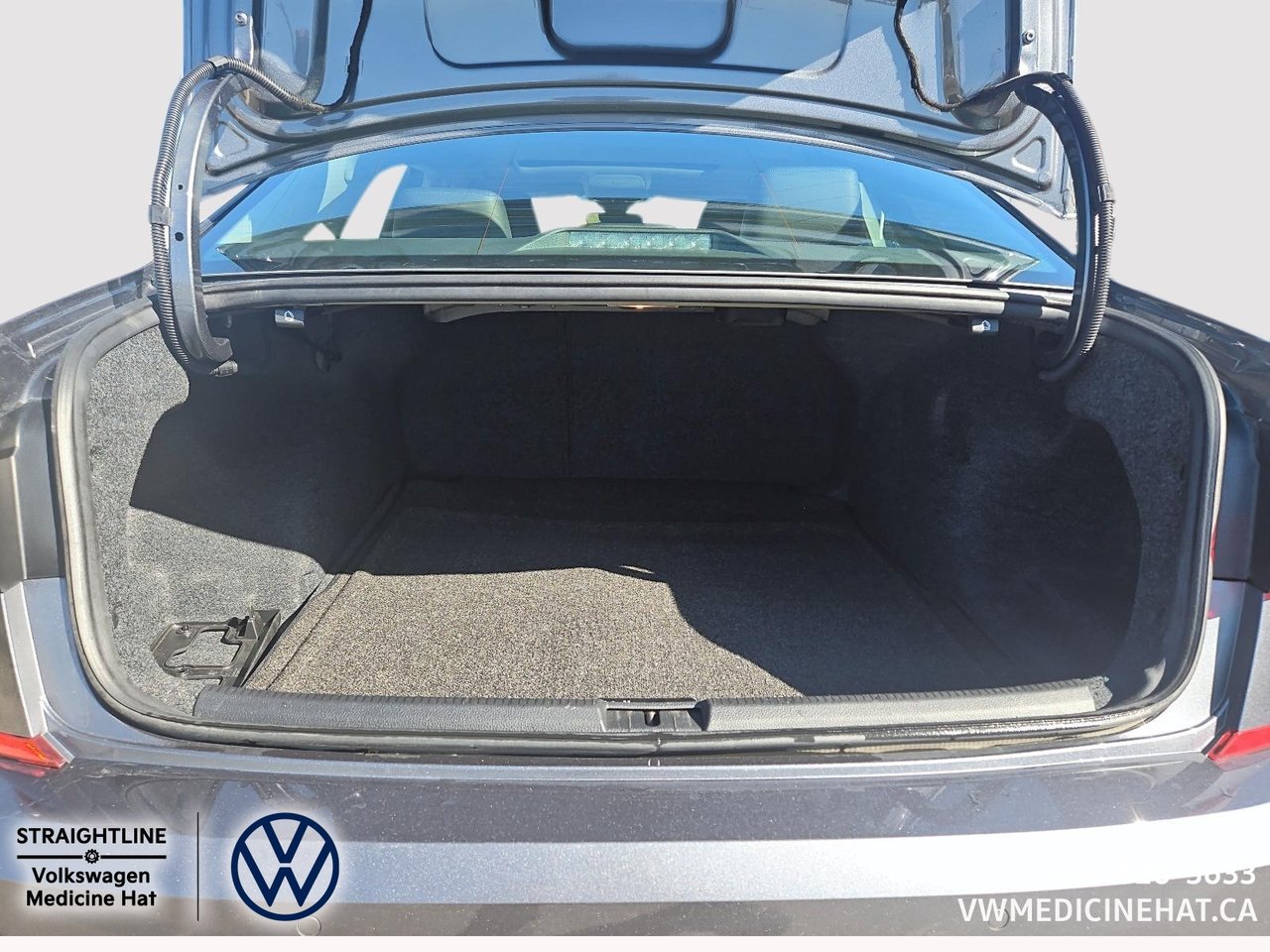 2020 Volkswagen PASSAT Highline-5