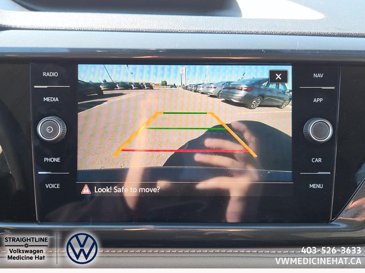 2024 Volkswagen Taos Highline-15