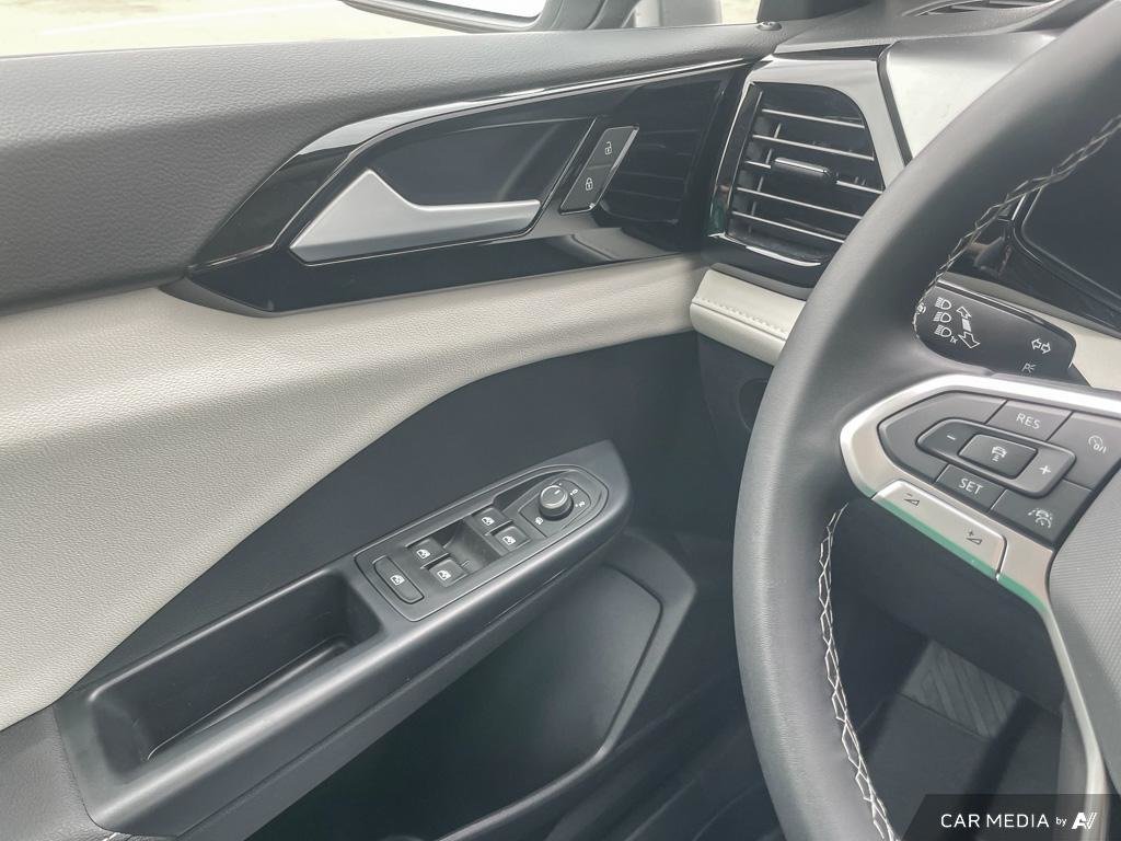 2025 Volkswagen Taos Trendline 4MOTION Turbo Engine, Apple CarPlay, Safety, Spacious Cargo  If you want to add financing options, Certified