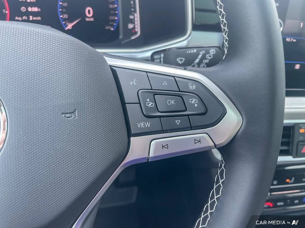 2025 Volkswagen Taos Comfortline 4MOTION Turbo, Heated Seats, AWD Option, Smart Safety Tech