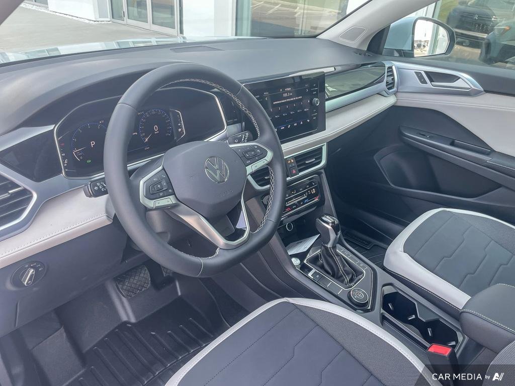 2025 Volkswagen Taos Comfortline 4MOTION Turbo, Heated Seats, AWD Option, Smart Safety Tech