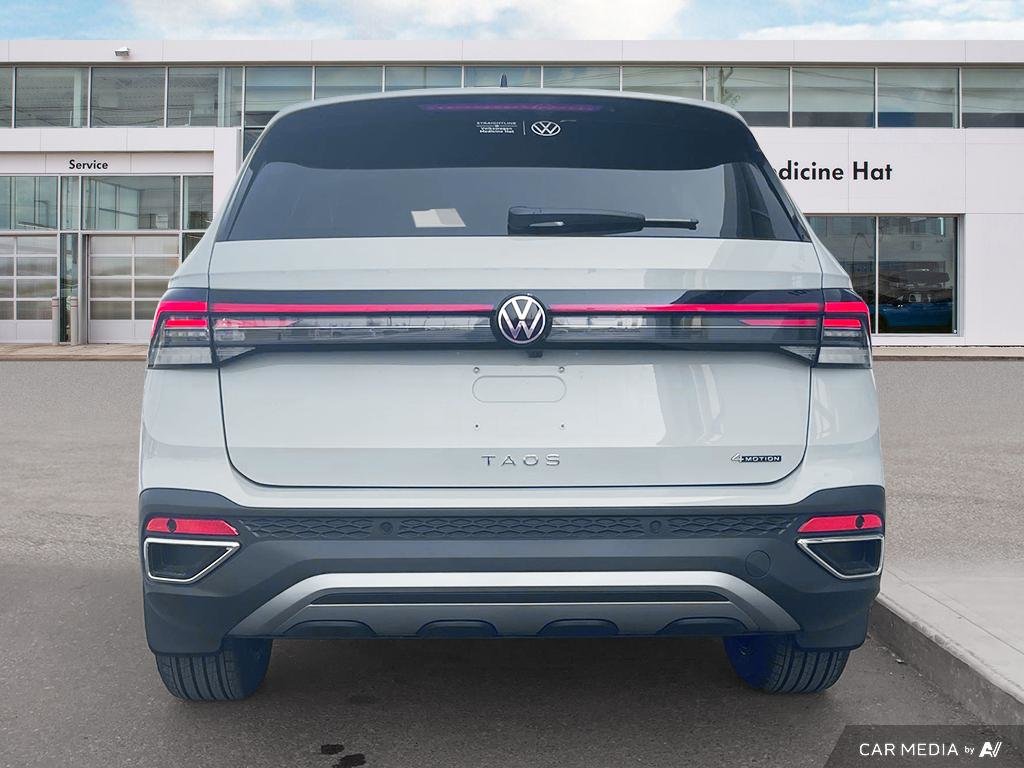 2025 Volkswagen Taos Comfortline 4MOTION Turbo, Heated Seats, AWD Option, Smart Safety Tech