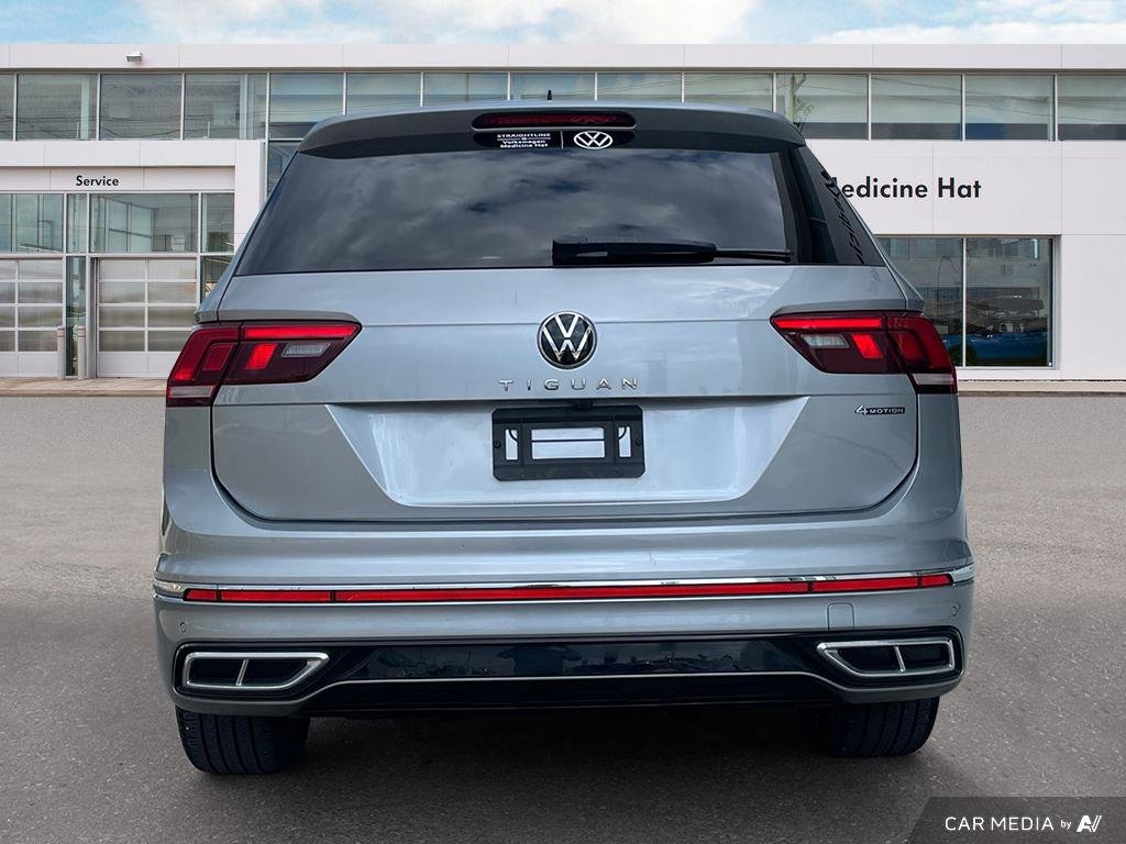 2022 Volkswagen Tiguan Highline R-Line R-Line Sport, Heated Seats, AWD, Tech Features