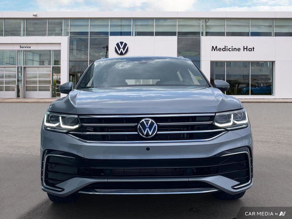 2022 Volkswagen Tiguan Highline R-Line R-Line Sport, Heated Seats, AWD, Tech Features