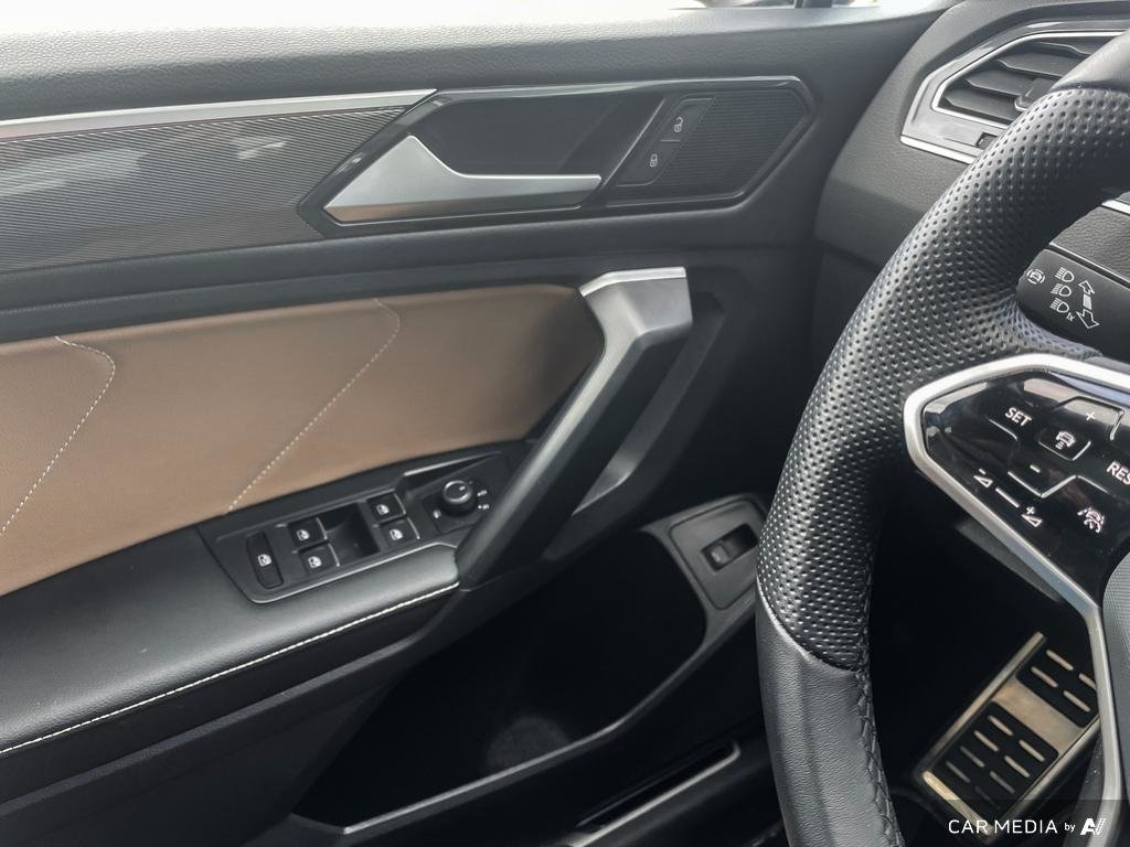 2024 Volkswagen Tiguan Comfortline R-Line Black Edition R-Line Style, Heated Seats, Safety Tech, Low KM