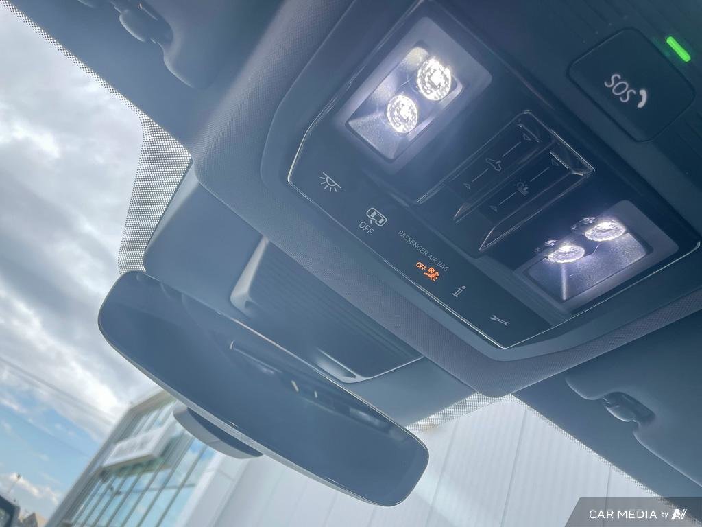 2025 Volkswagen Tiguan Comfortline R-Line Black Edition