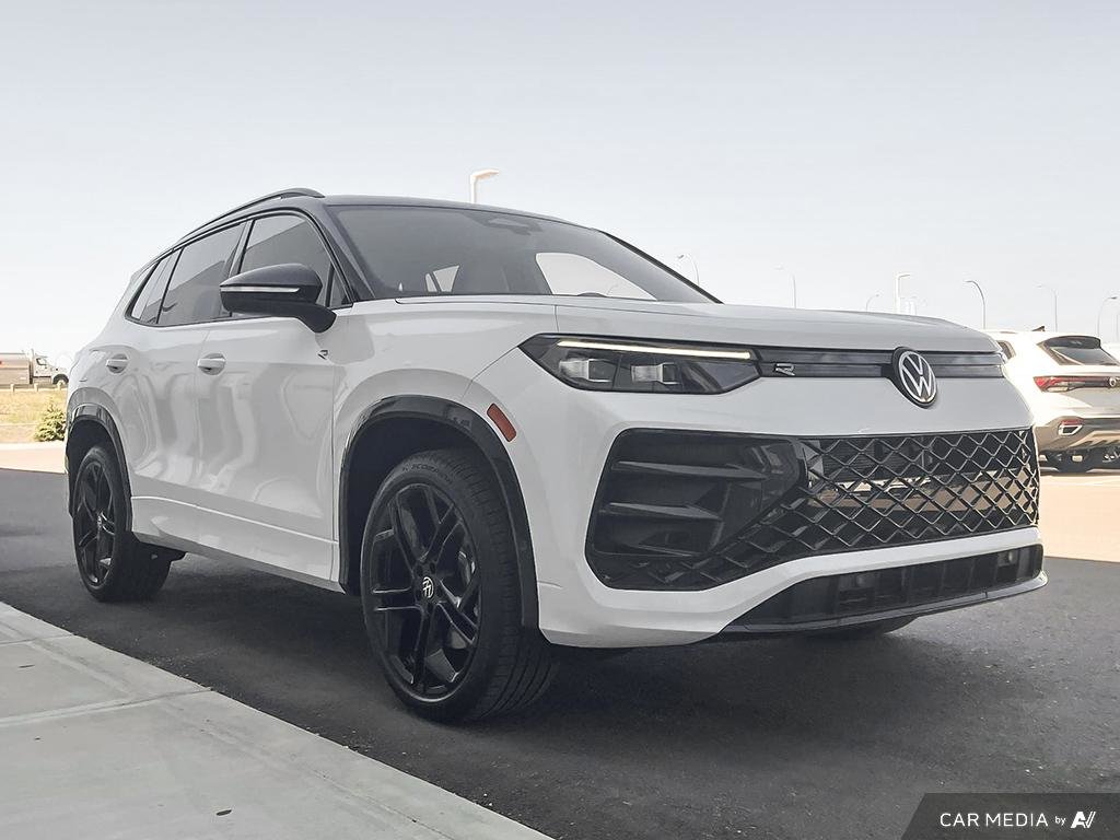 2025 Volkswagen Tiguan Comfortline R-Line Black Edition