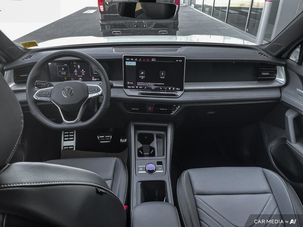 2025 Volkswagen Tiguan Comfortline R-Line Black Edition