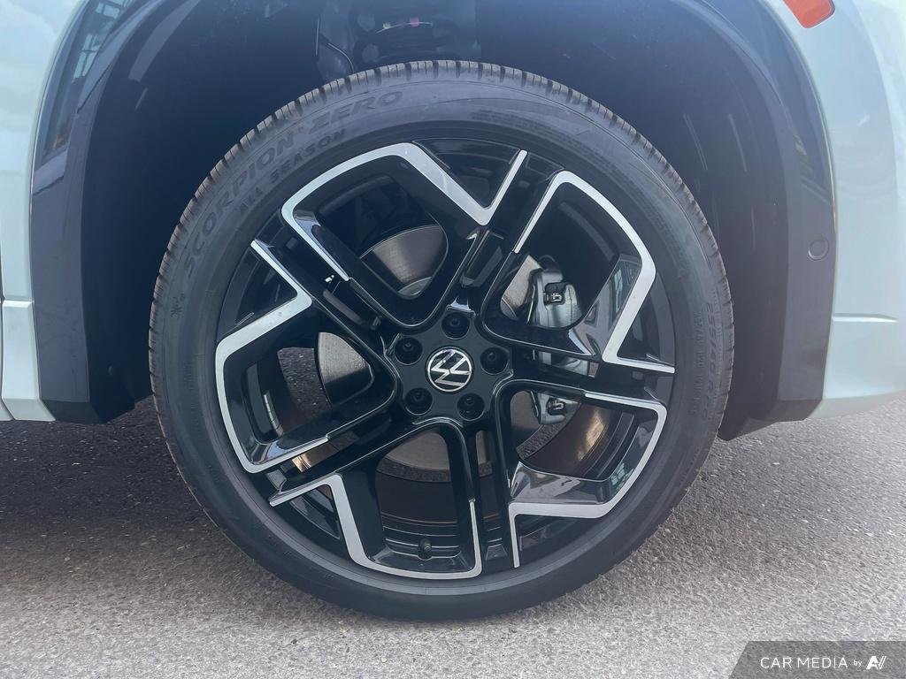 2025 Volkswagen Tiguan Highline R-Line