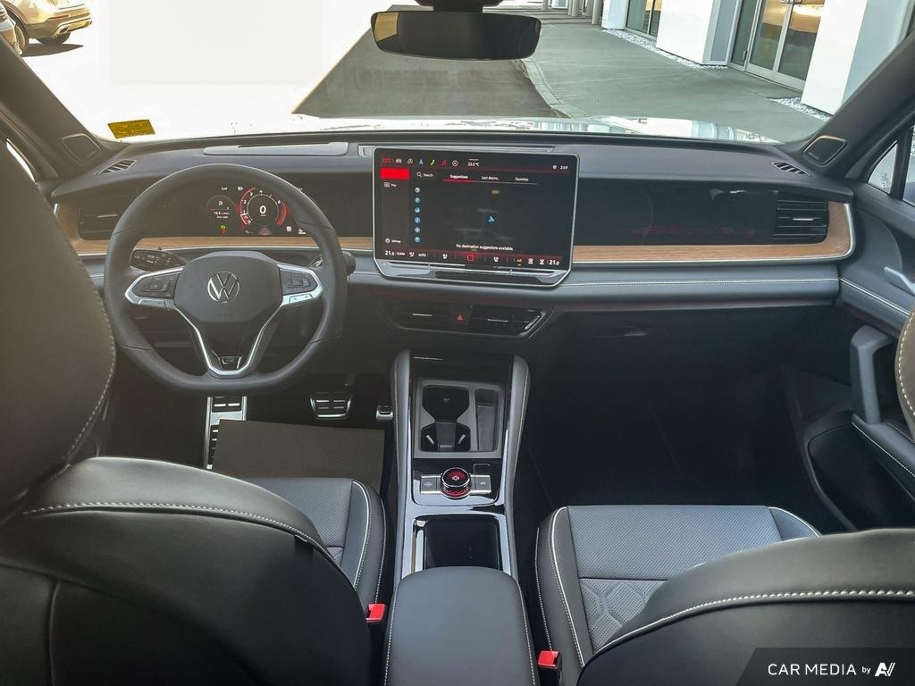 2025 Volkswagen Tiguan Highline R-Line