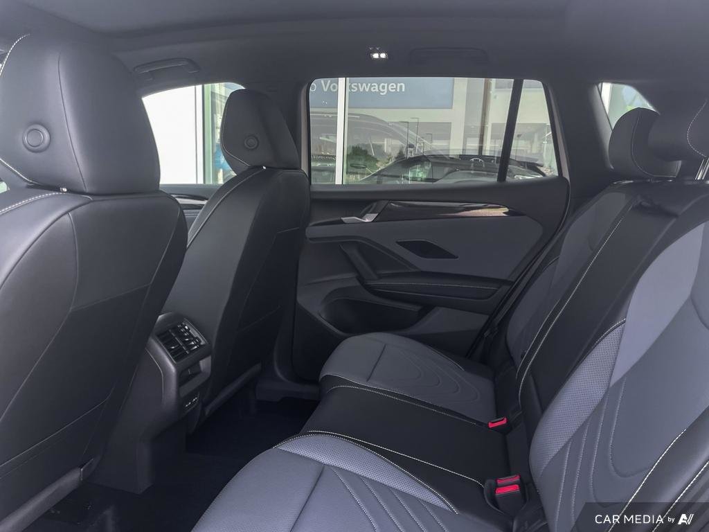 2025 Volkswagen Tiguan Comfortline R-Line Black Edition