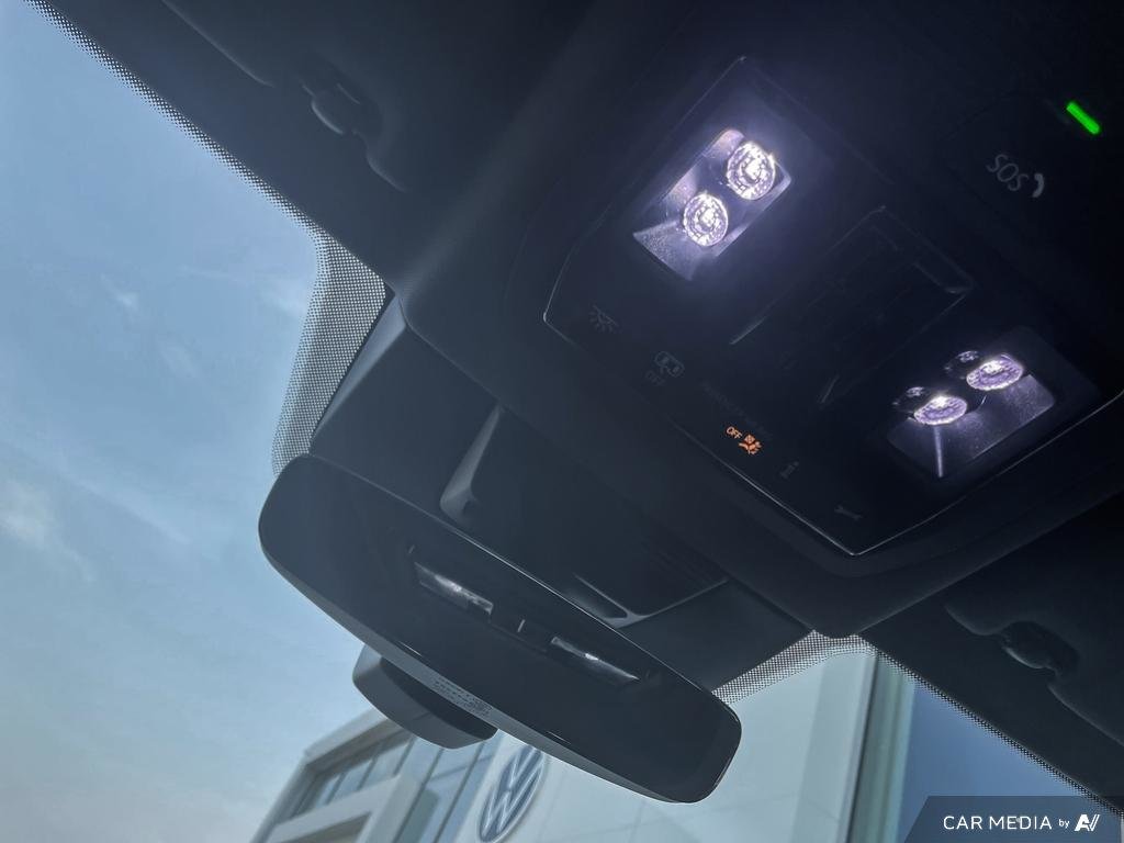 2025 Volkswagen Tiguan Comfortline R-Line Black Edition