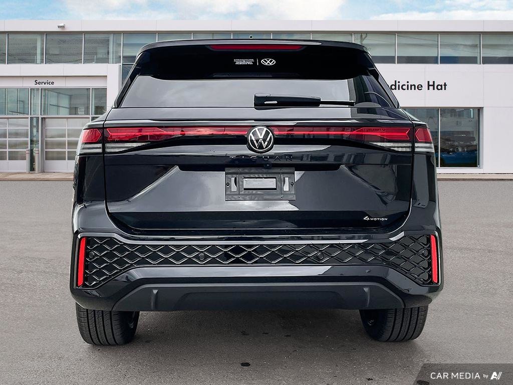 2025 Volkswagen Tiguan Comfortline R-Line Black Edition
