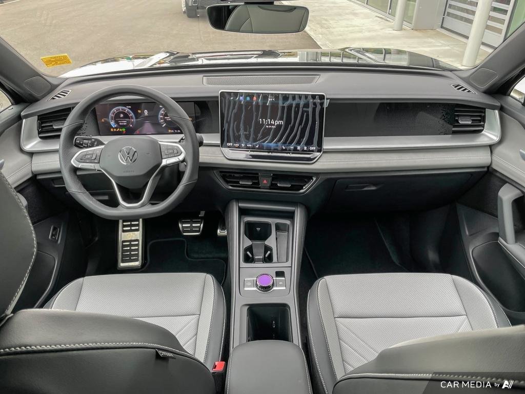 2025 Volkswagen Tiguan Comfortline R-Line Black Edition
