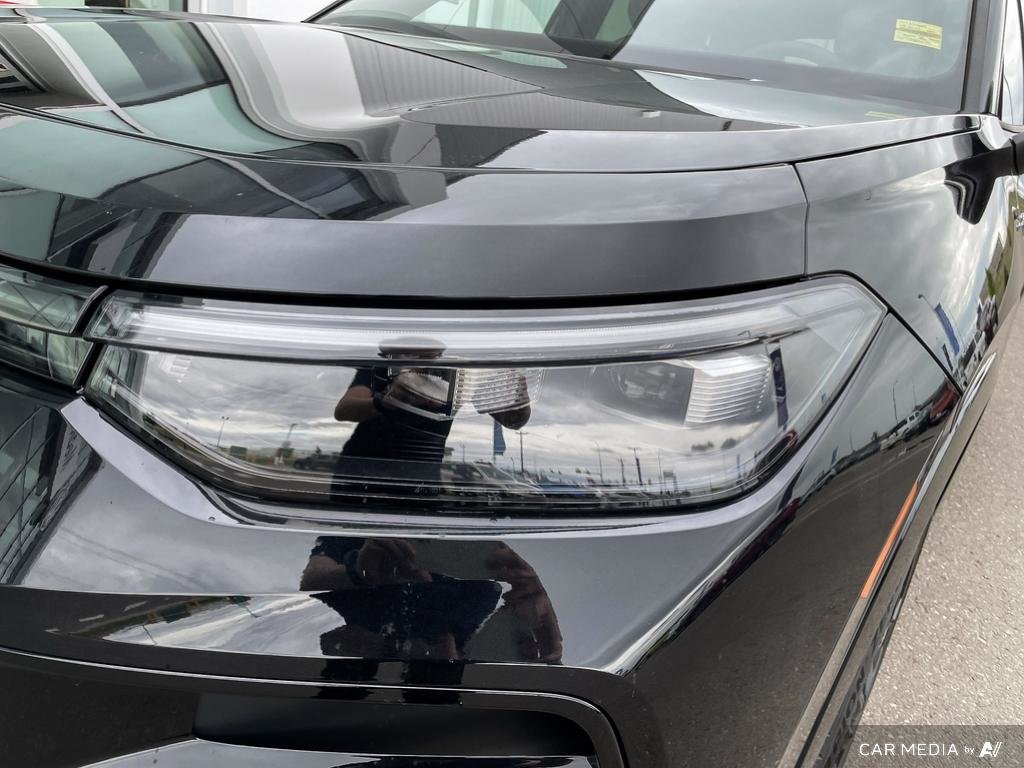 2025 Volkswagen Tiguan Comfortline R-Line Black Edition