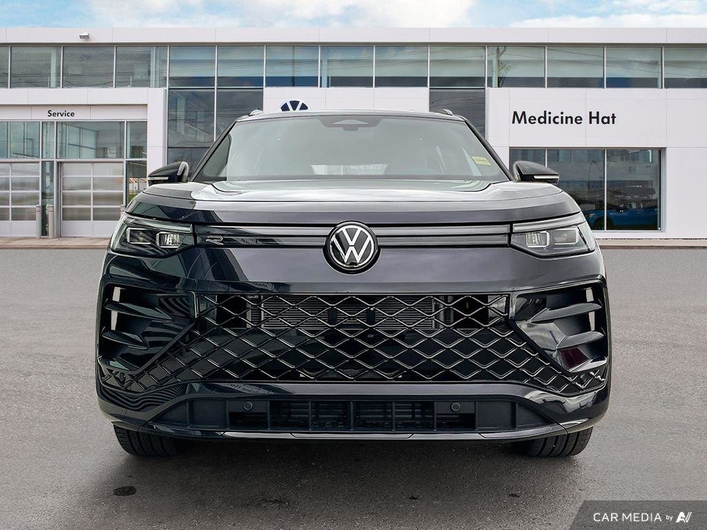 2025 Volkswagen Tiguan Comfortline R-Line Black Edition