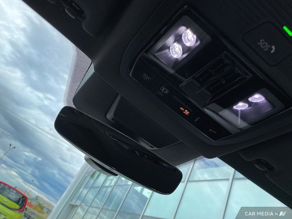 2025 Volkswagen Tiguan Comfortline R-Line Black Edition