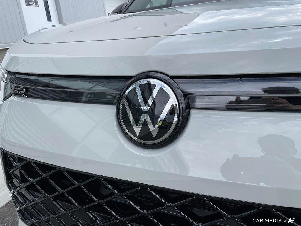 2025 Volkswagen Tiguan Comfortline R-Line Black Edition