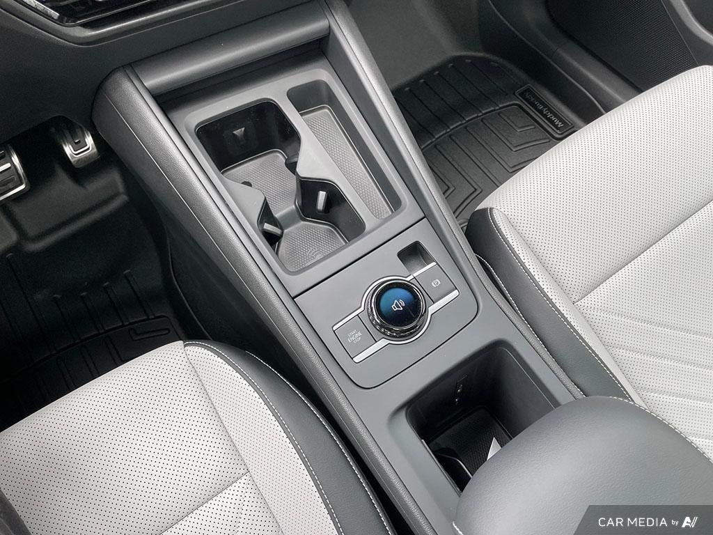 2025 Volkswagen Tiguan Comfortline R-Line Black Edition