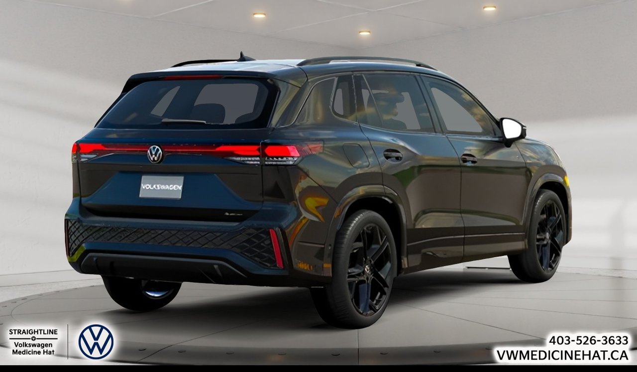 2026 Volkswagen Tiguan Comfortline R-Line Black Edition 4MOTION-2