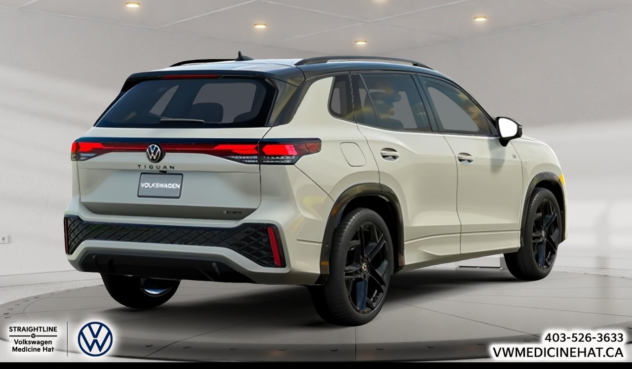 2026 Volkswagen Tiguan Comfortline R-Line Black Edition 4MOTION-2