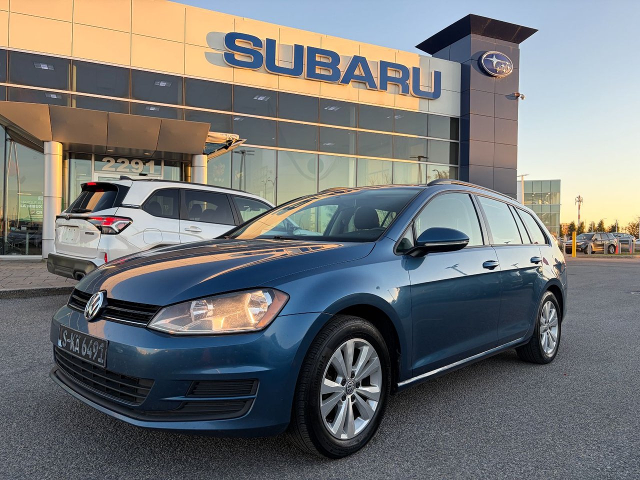 Blue 2017 Volkswagen Golf SportWagen Wagon  Manual