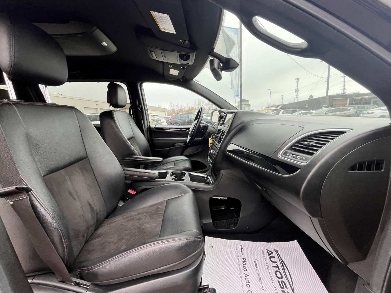 2019 Dodge GRAND CARAVAN 35TH ANNIVERSARY-23