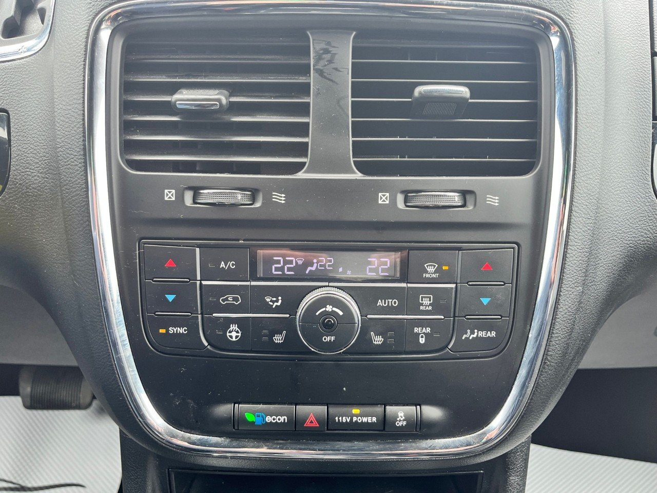 2019 Dodge GRAND CARAVAN 35TH ANNIVERSARY-15
