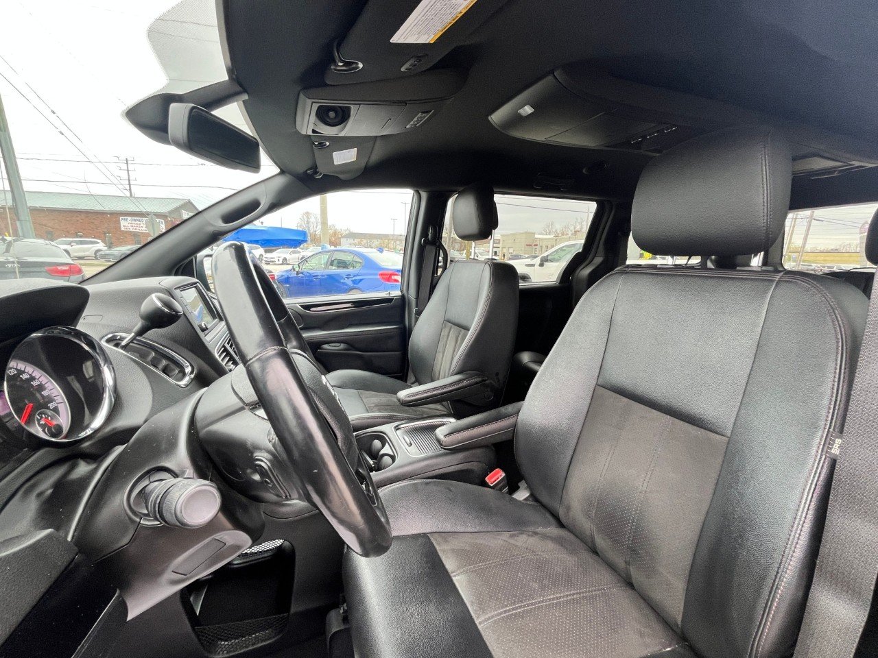 2019 Dodge GRAND CARAVAN 35TH ANNIVERSARY-9