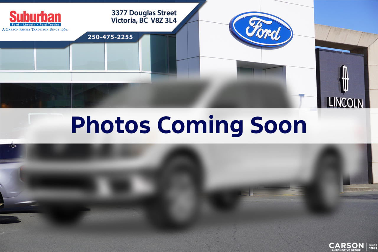 White 2018 Nissan Titan Pickup Truck Four-Wheel Drive 7-Speed Automatic