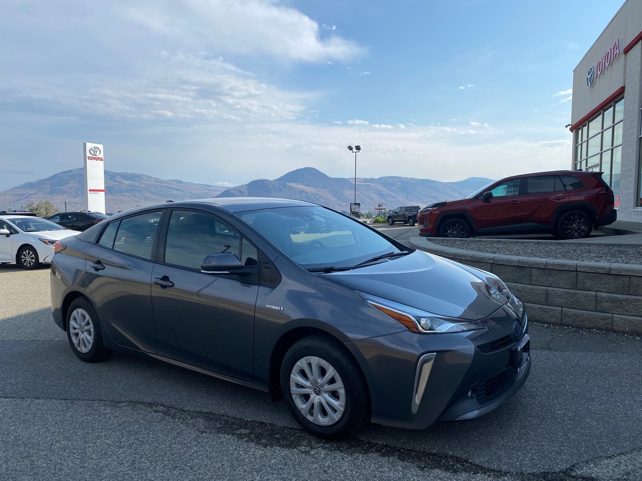 Gray 2019 Toyota Prius Hatchback