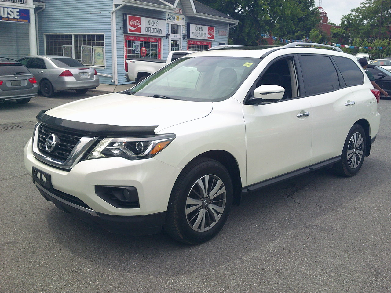 2018 Nissan Pathfinder SUV / Crossover Four-Wheel Drive Automatic