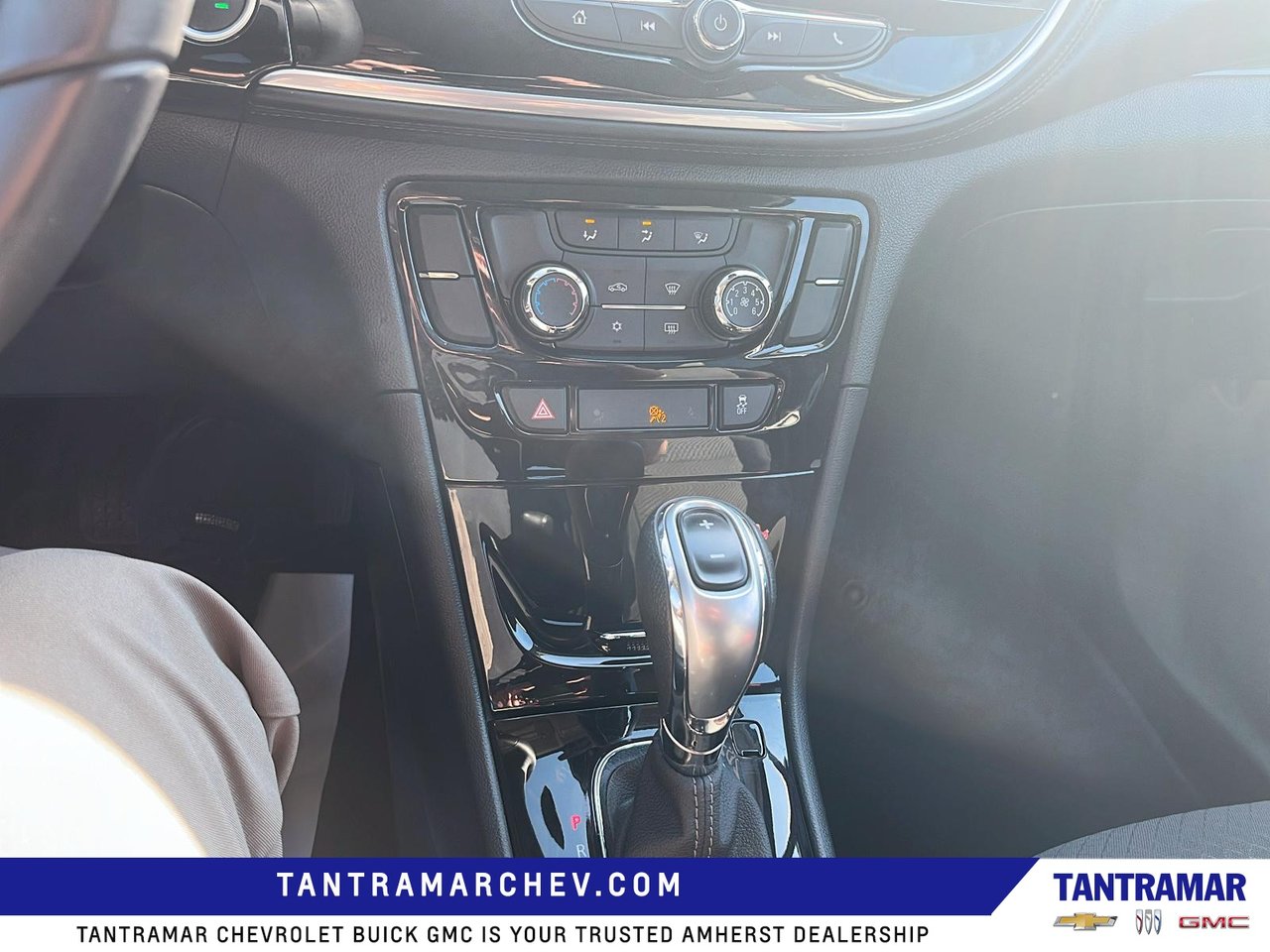 2022 Buick Encore Preferred-15