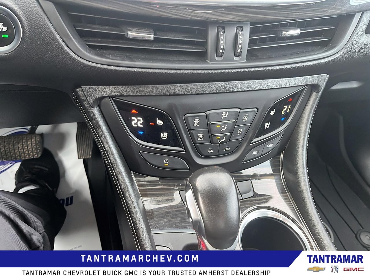 2020 Buick Envision Premium II-19