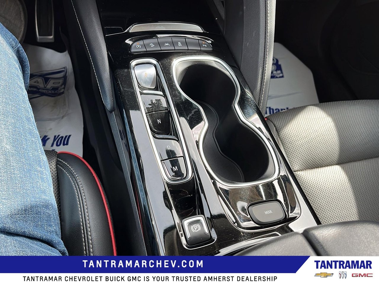 2022 Buick Envision Essence-17