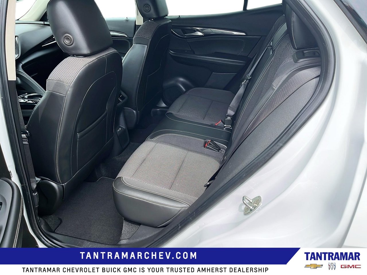 2023 Buick Envision Preferred-9