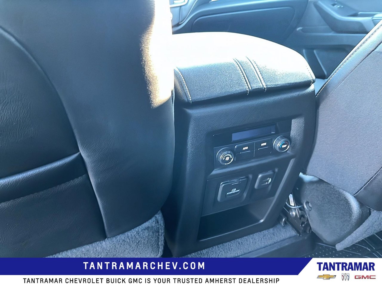 2023 Chevrolet Traverse LT True North-10