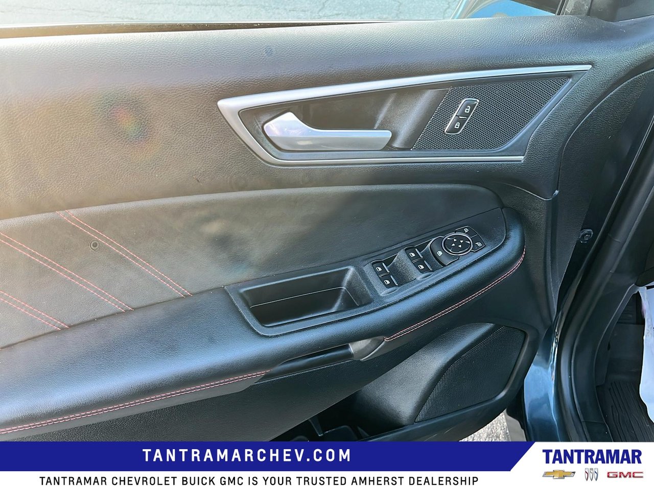 2022 Ford Edge ST Line-10