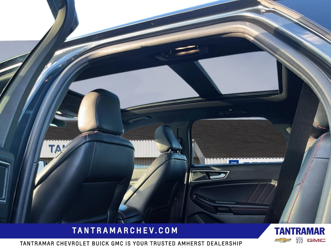 2022 Ford Edge ST Line-9