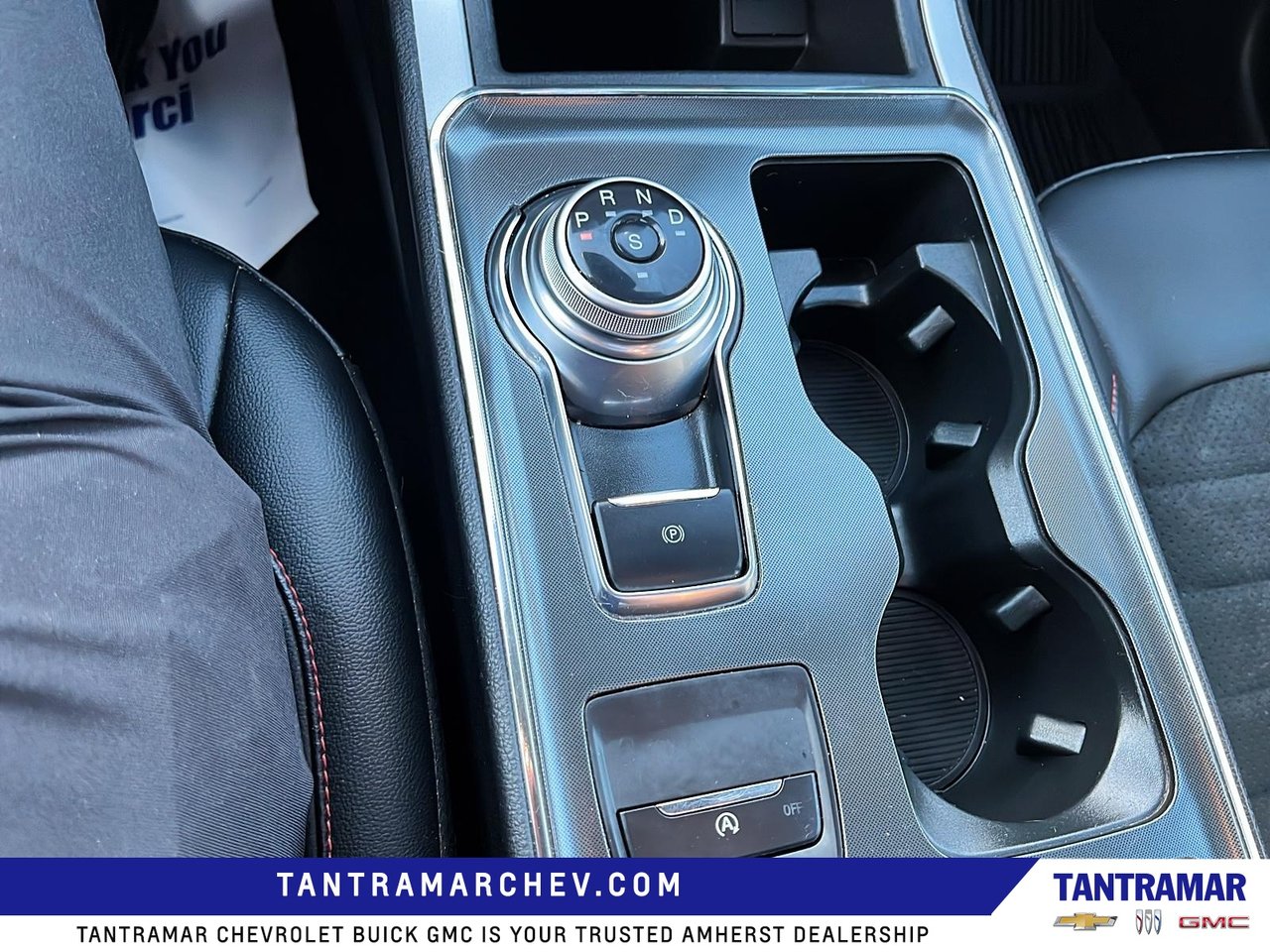 2022 Ford Edge ST Line-17