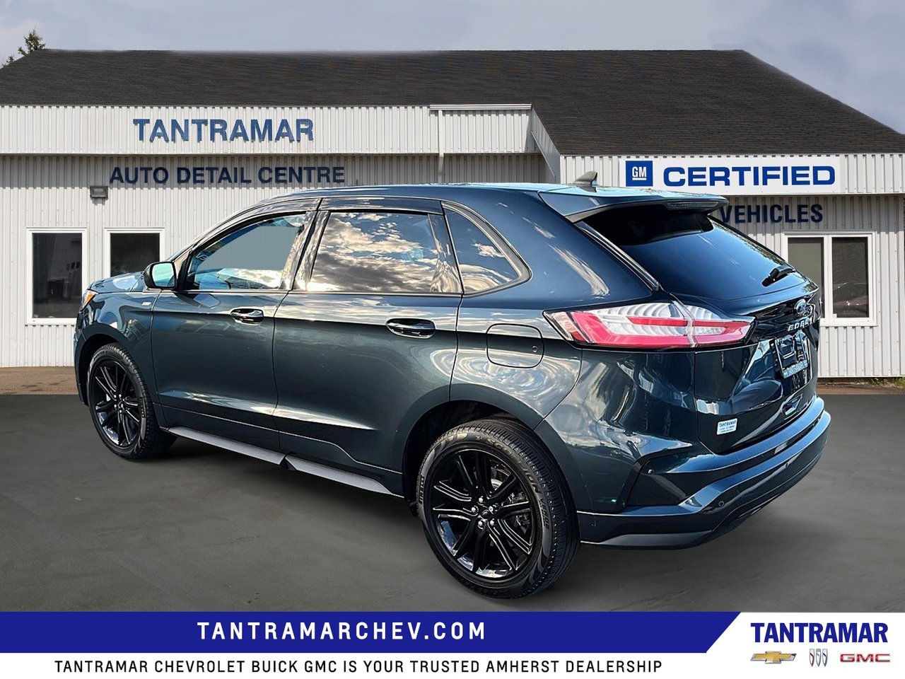 2022 Ford Edge ST Line-2
