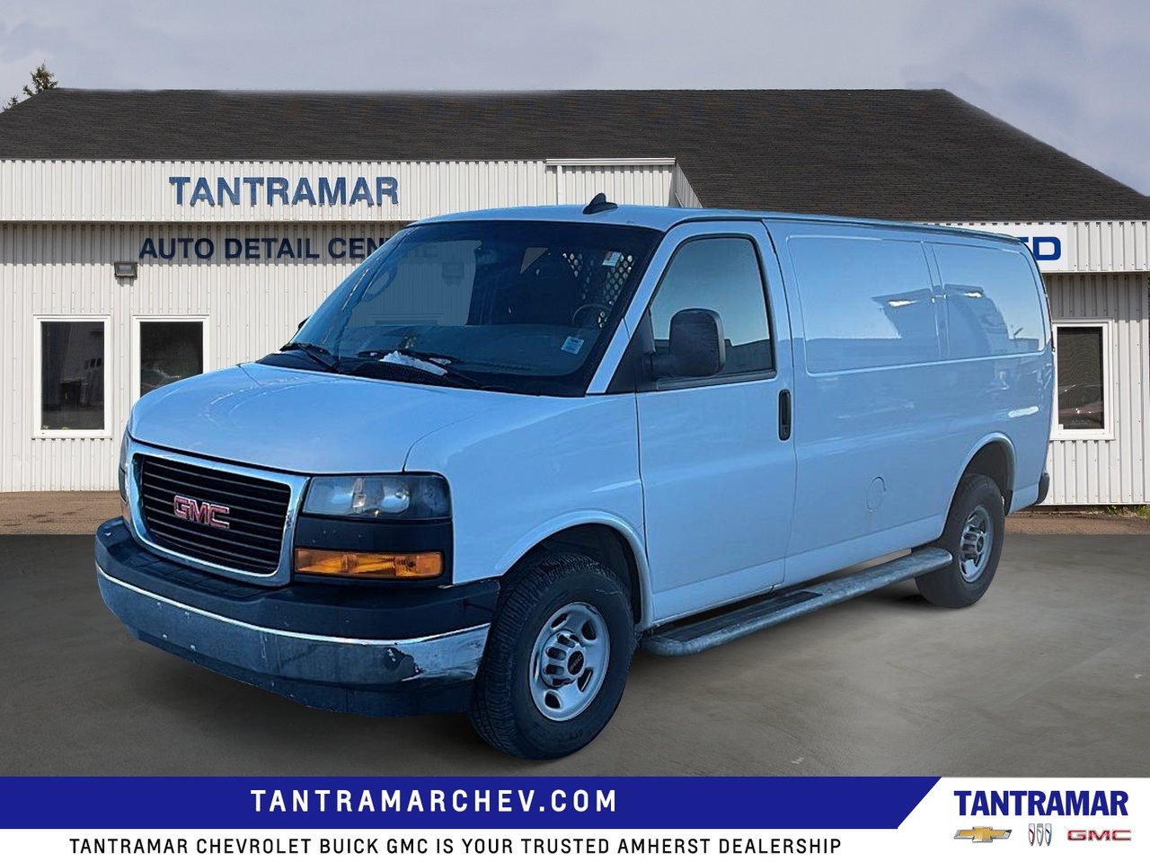 2023 GMC Savana Cargo Van BASE-0